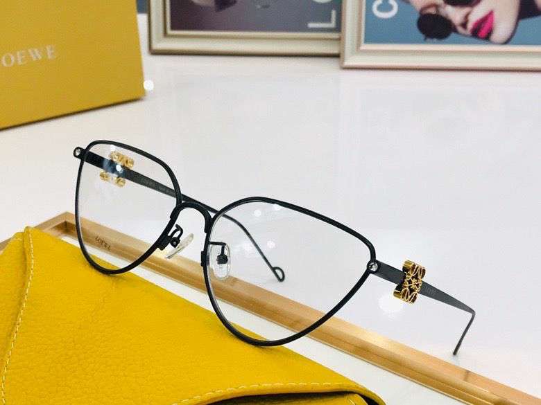 Picture of Loewe Sunglasses _SKUfw49211621fw